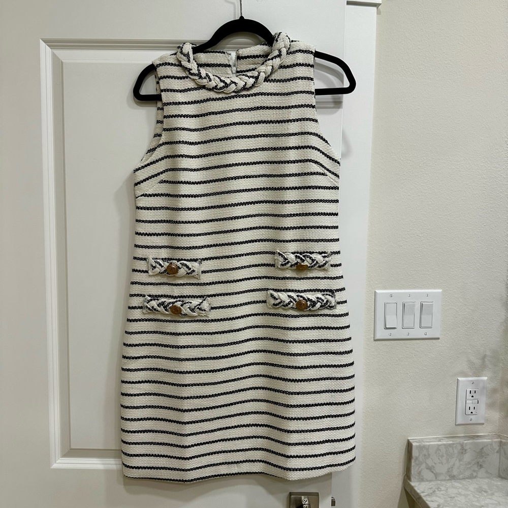 Striped Sleeveless Dress with faux Pockets